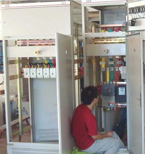 配電柜安裝